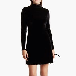 ABOUND Velour, long sleeved black dress. Size S. Perfect condition.